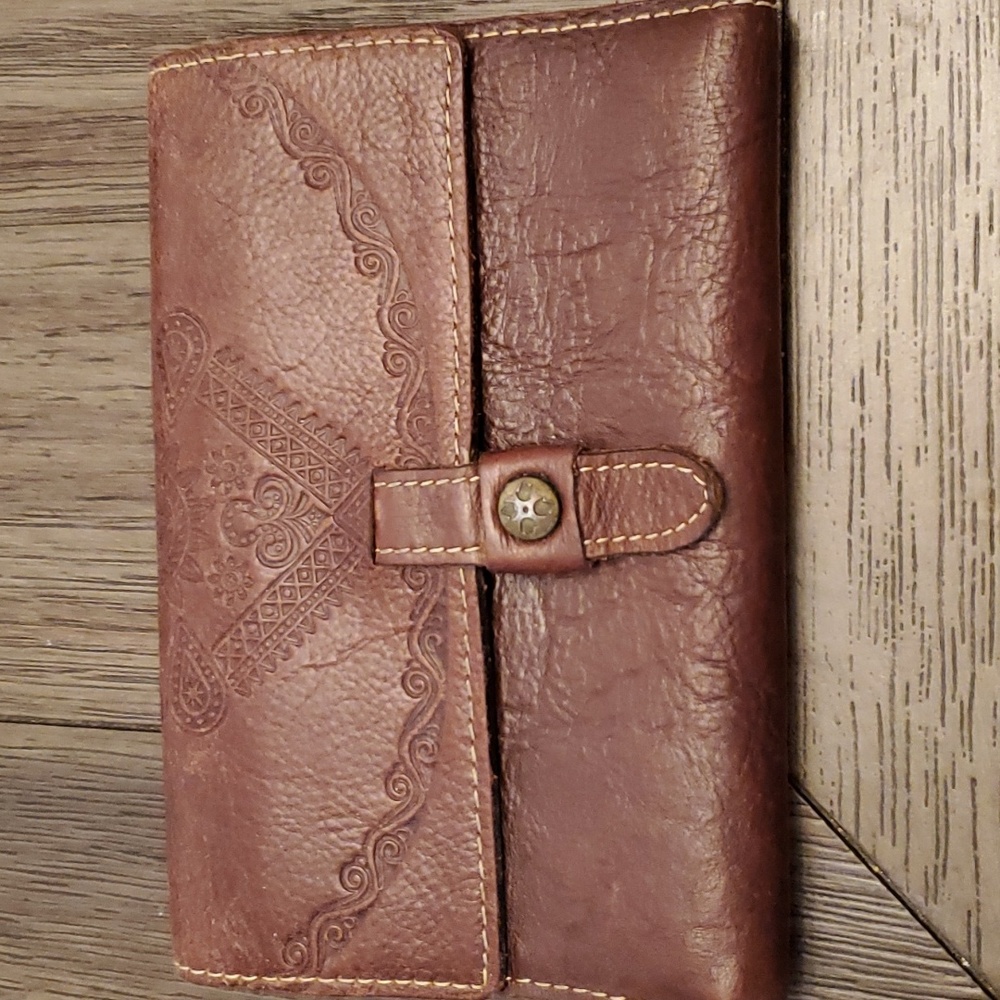 Patricia Nash wallet